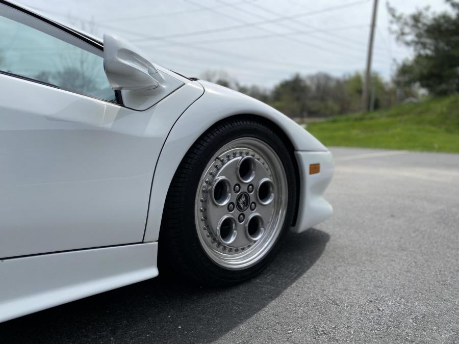 Детали экстерьера Lamborghini Diablo 1991 года  (NA) (фото 33 из 89)
